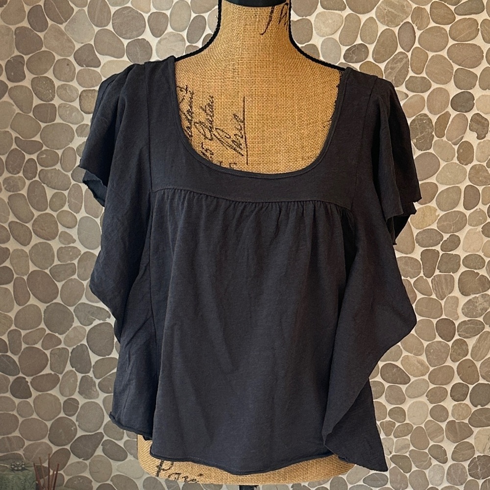 American Eagle Outfitters Black ruffled size shirt